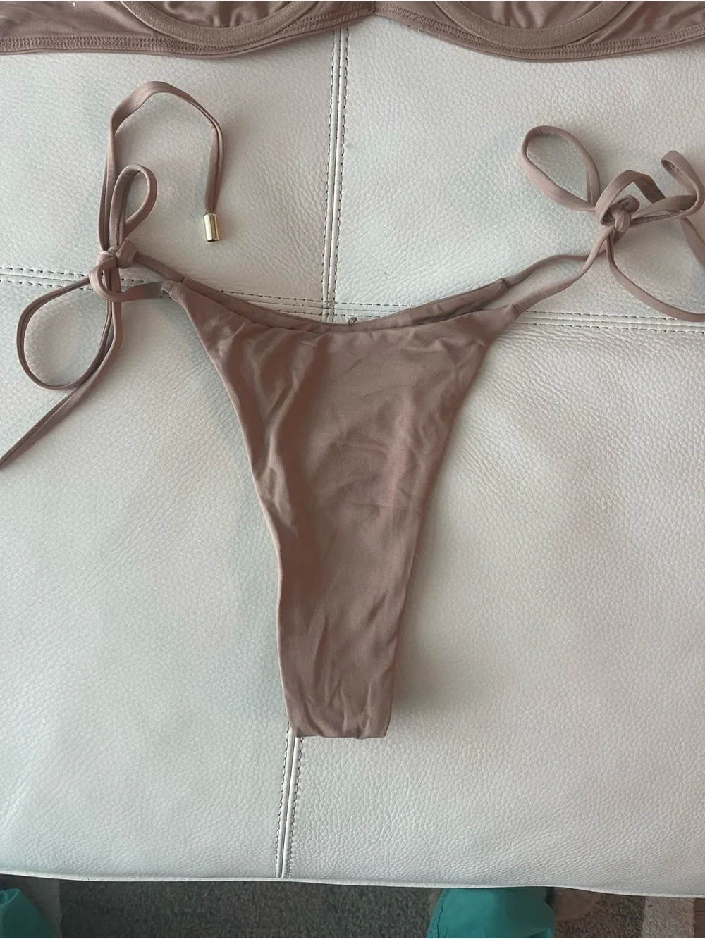 Monday Swimwear underwire cups